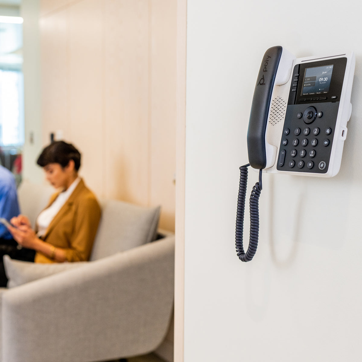 HP Poly Edge E100 IP Phone - 2.8