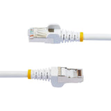 Câble Ethernet CAT6a StarTech.com de 2,4 m - Faible dégagement de fumée, zéro halogène (LSZH)