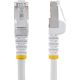 Câble Ethernet CAT6a StarTech.com de 2,4 m - Faible dégagement de fumée, zéro halogène (LSZH)