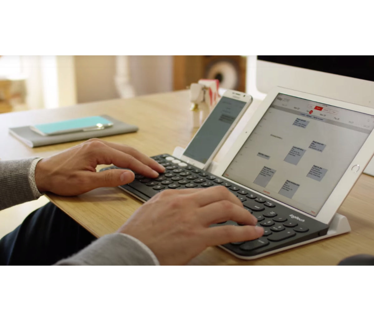 Logitech K780 Multi-Device Wireless Keyboard